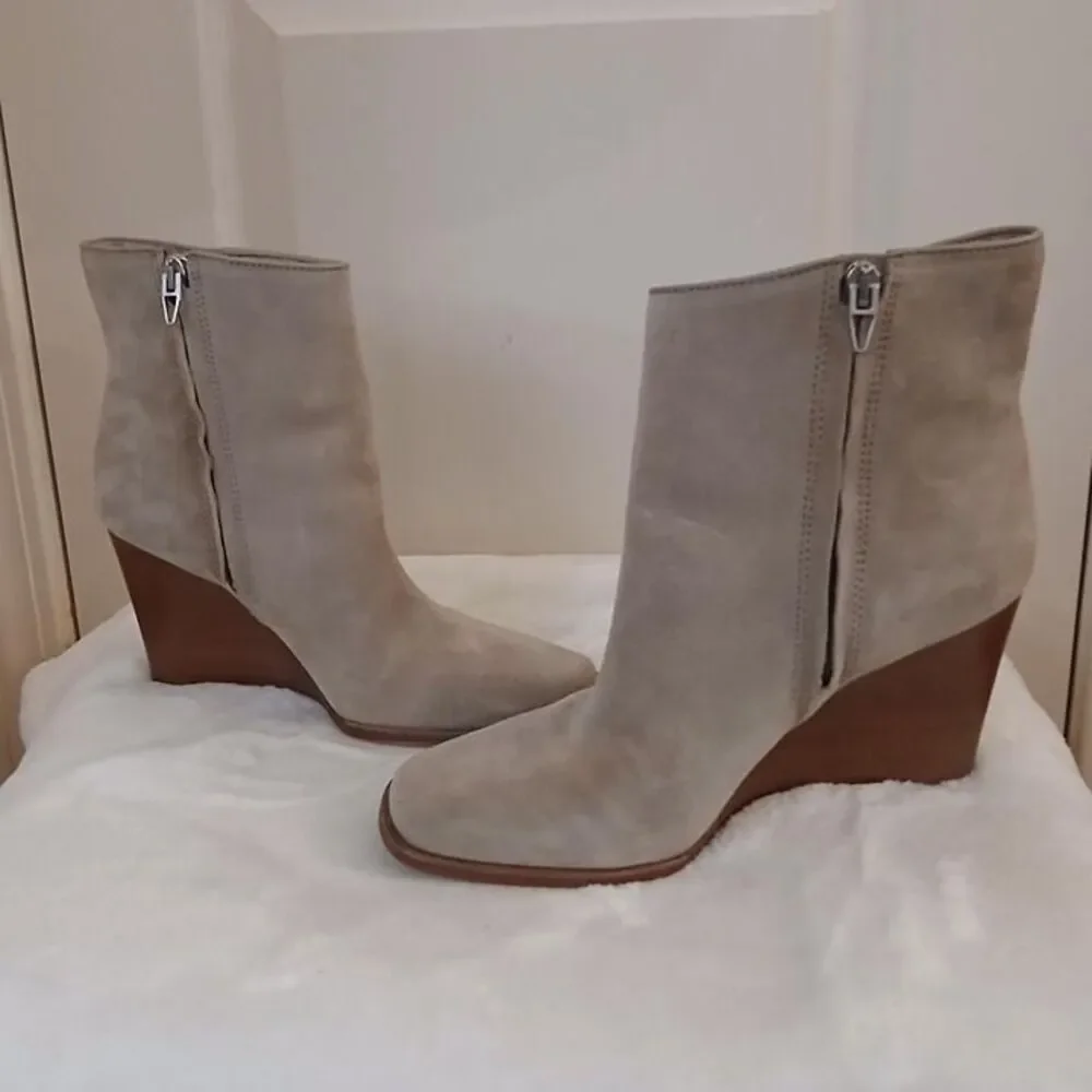 Dolce Vita tan suede ankle boots bootie wedge heel 8 minimalist old money staple